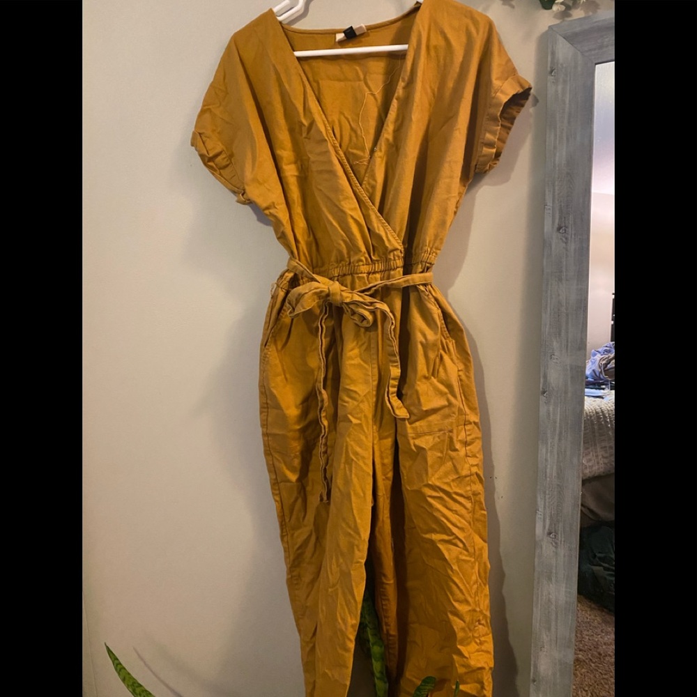 Jump suit